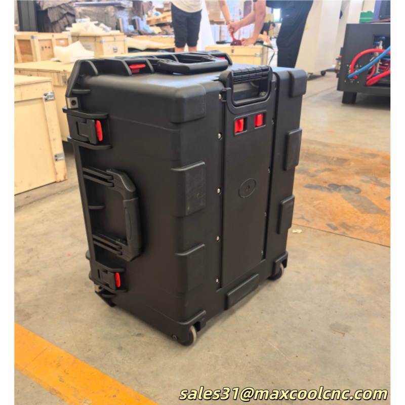 連続1200Wスーツケース型レーザー洗浄機 ミニポータブル錆 - Industrial Laser Rust Removal Machine のレビューと価格